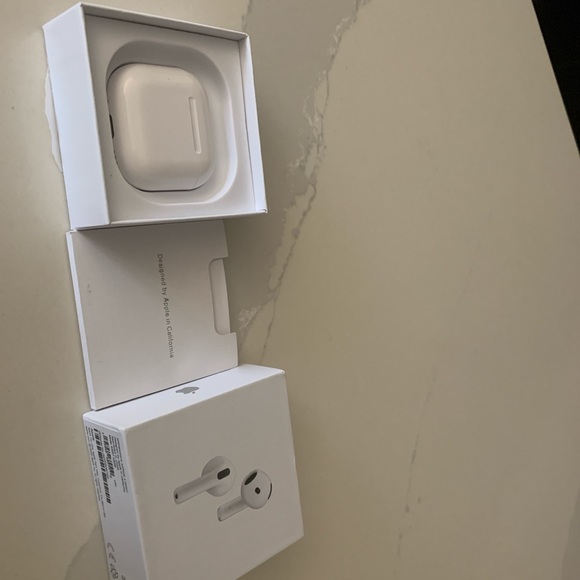 Apple AirPods with Charging Case